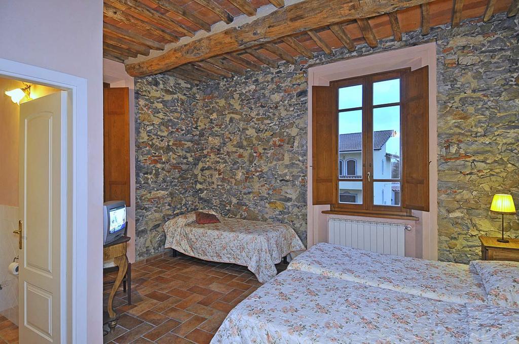 Le Ginestre B & B Massarosa Δωμάτιο φωτογραφία